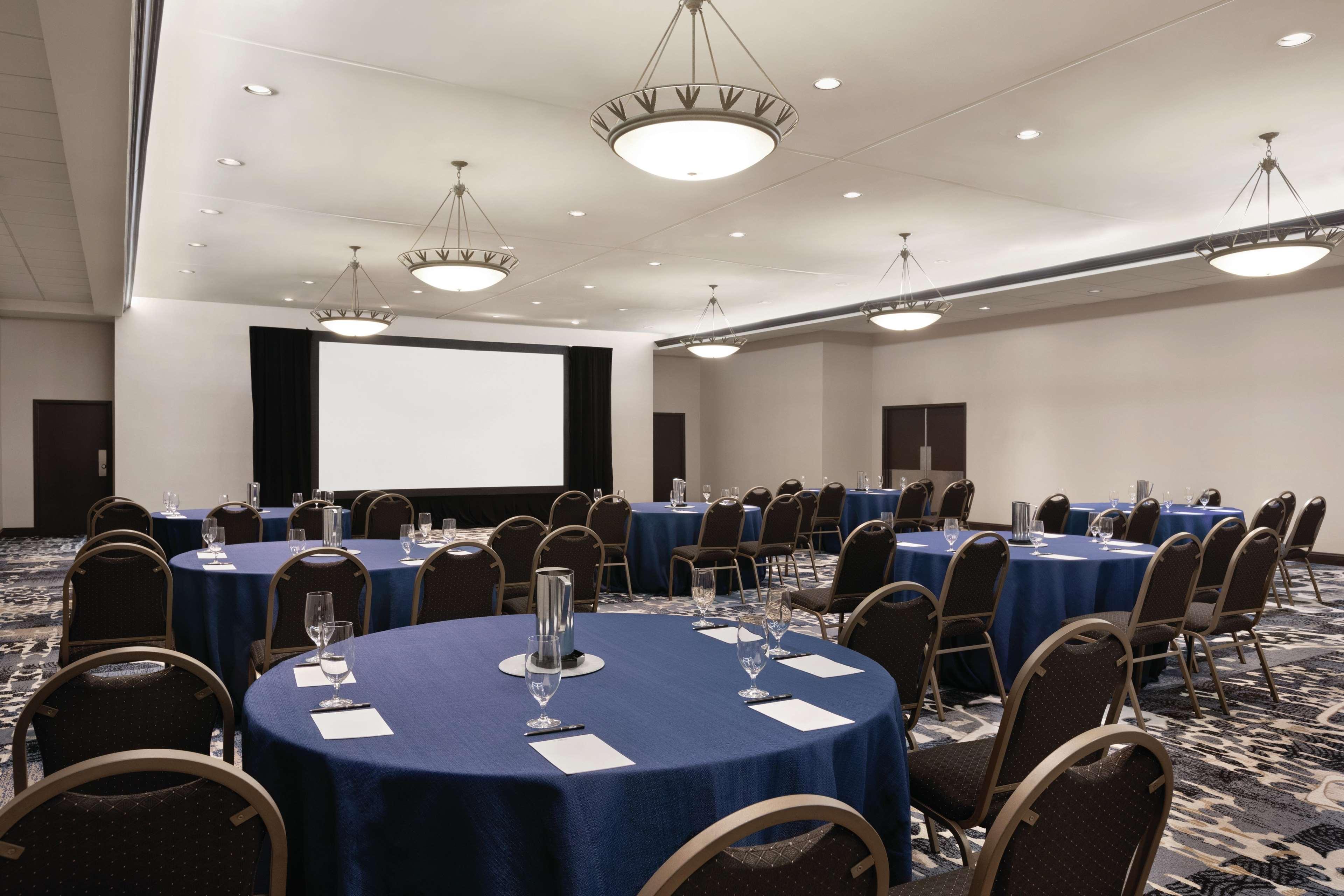Hotel Doubletree By Hilton South Charlotte Tyvola Exterior foto