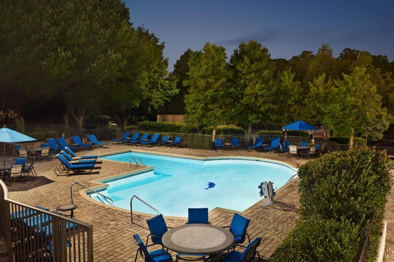 Hotel Doubletree By Hilton South Charlotte Tyvola Exterior foto